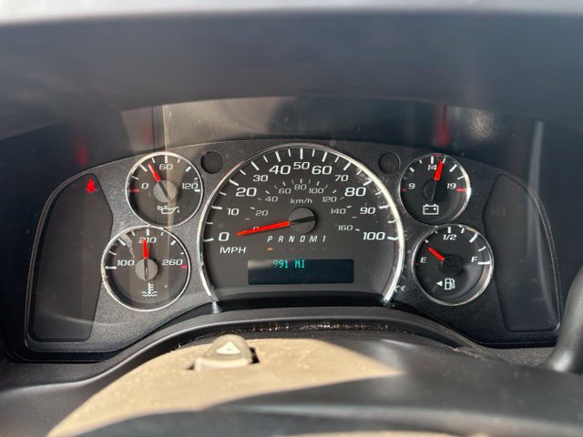 Used 2025 Chevrolet Express 2500 w/ Driver Convenience Package RWD image 37