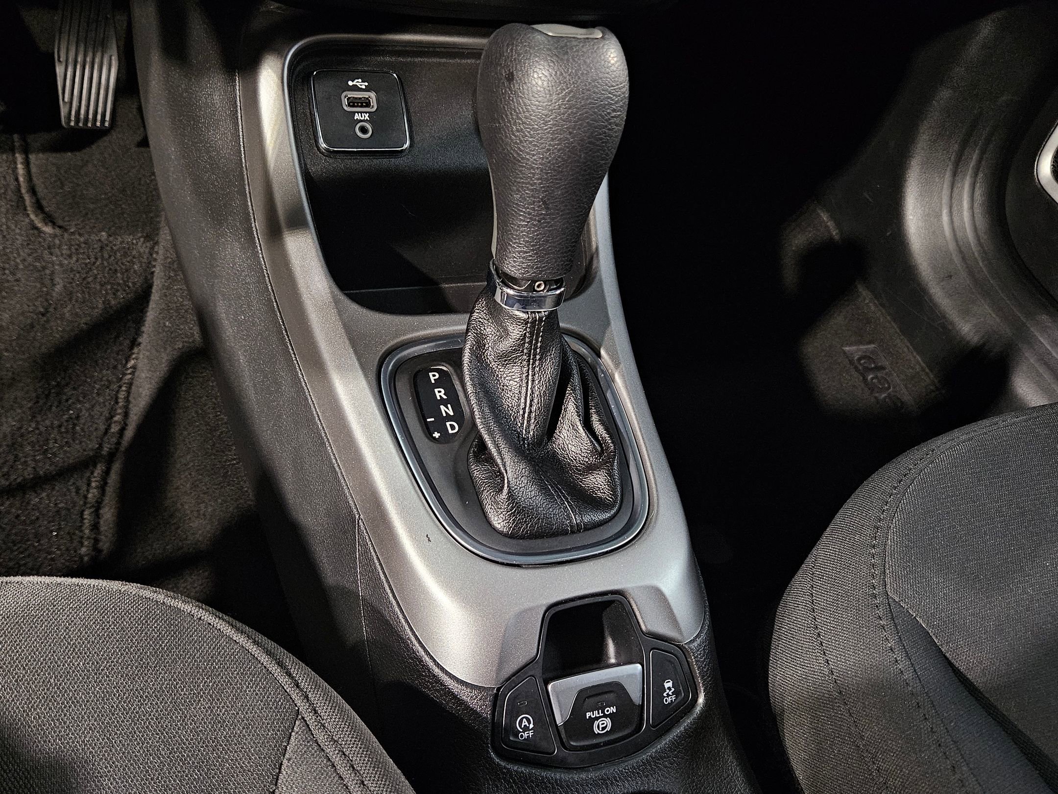 Used 2018 Jeep Compass Sport w/ Tech Group image 30