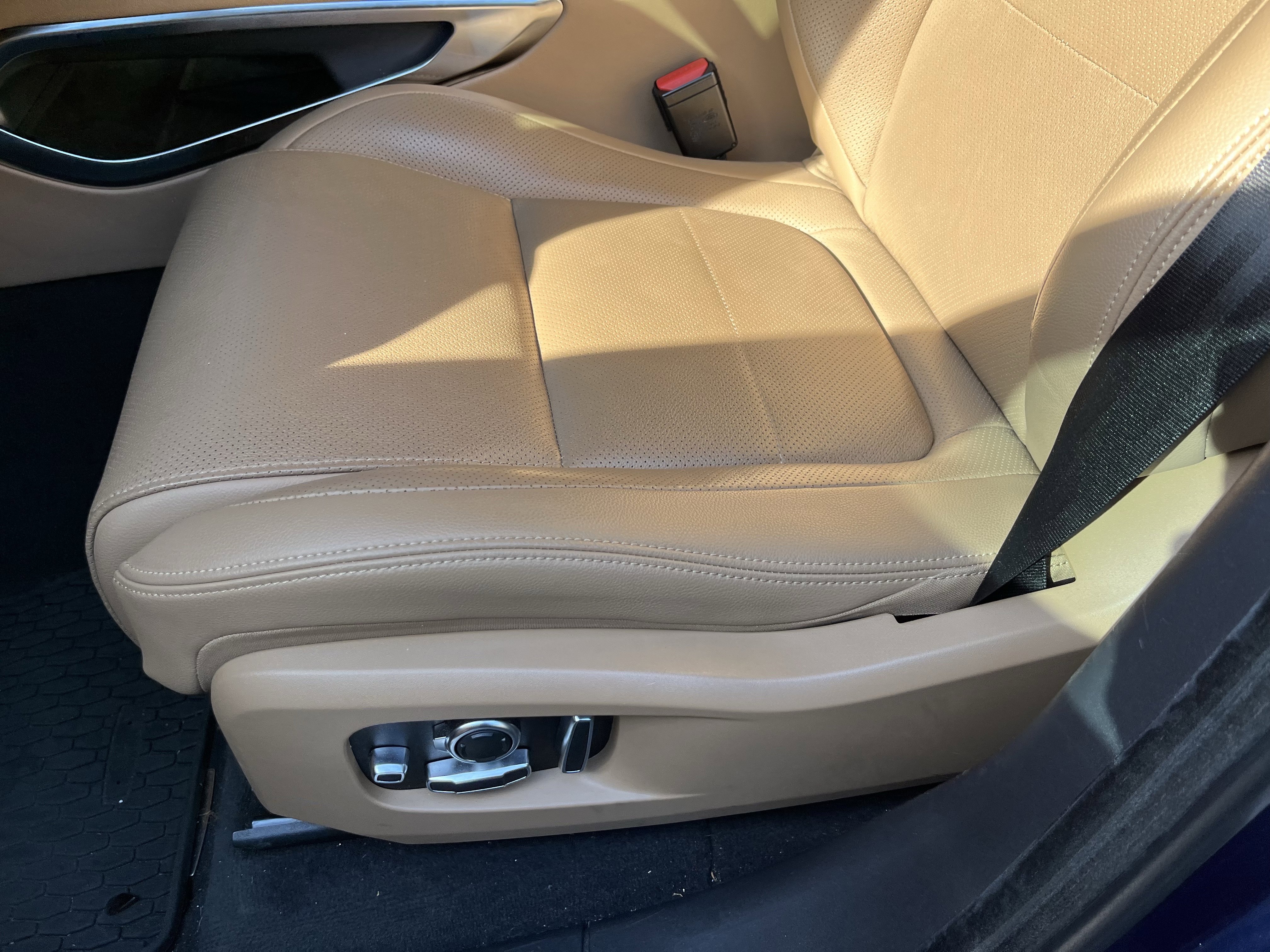 Used 2023 Jaguar F-PACE S AWD/4WD image 16