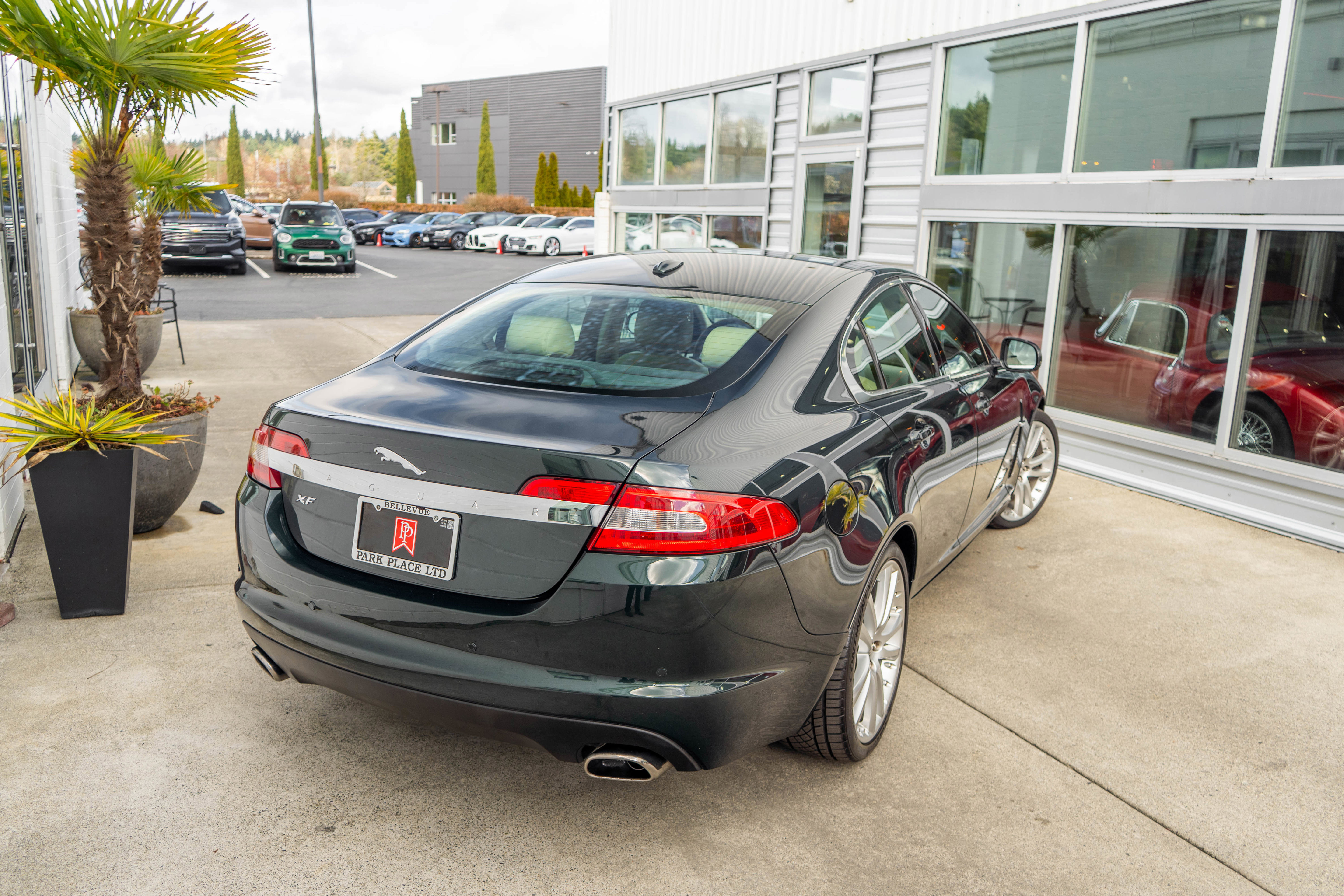 Used 2011 Jaguar XF Portfolio RWD image 6