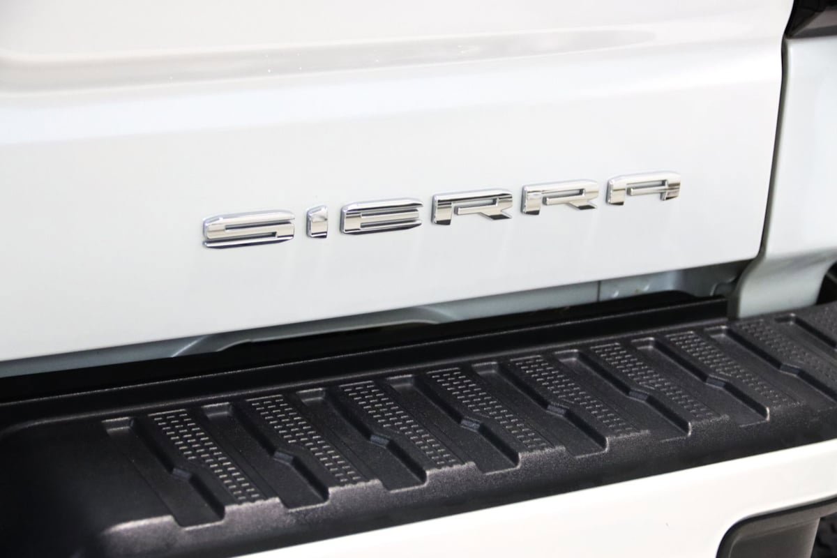 Used 2022 GMC Sierra 1500 Denali w/ Denali Reserve Package AWD/4WD image 17