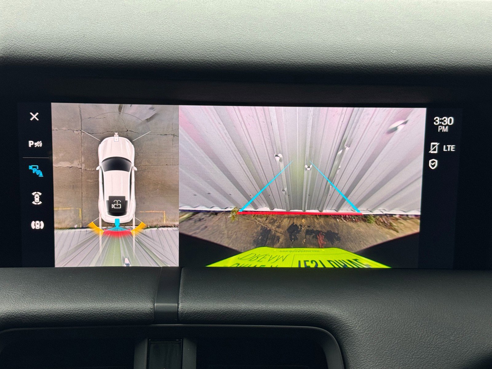 Used 2023 Porsche Taycan image 28