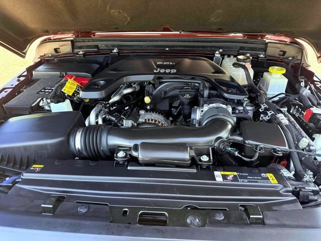 Used 2021 Jeep Gladiator Overland AWD/4WD image 12