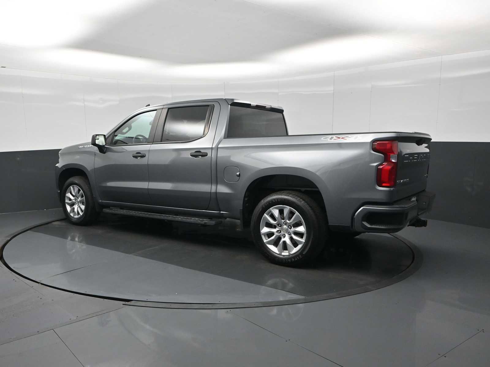 Used 2020 Chevrolet Silverado 1500 Custom w/ Custom Value Package image 6