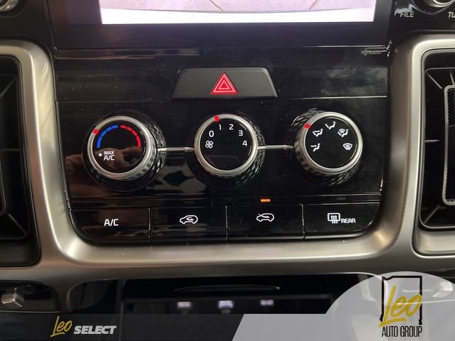 Used 2023 Kia Sorento LX image 14