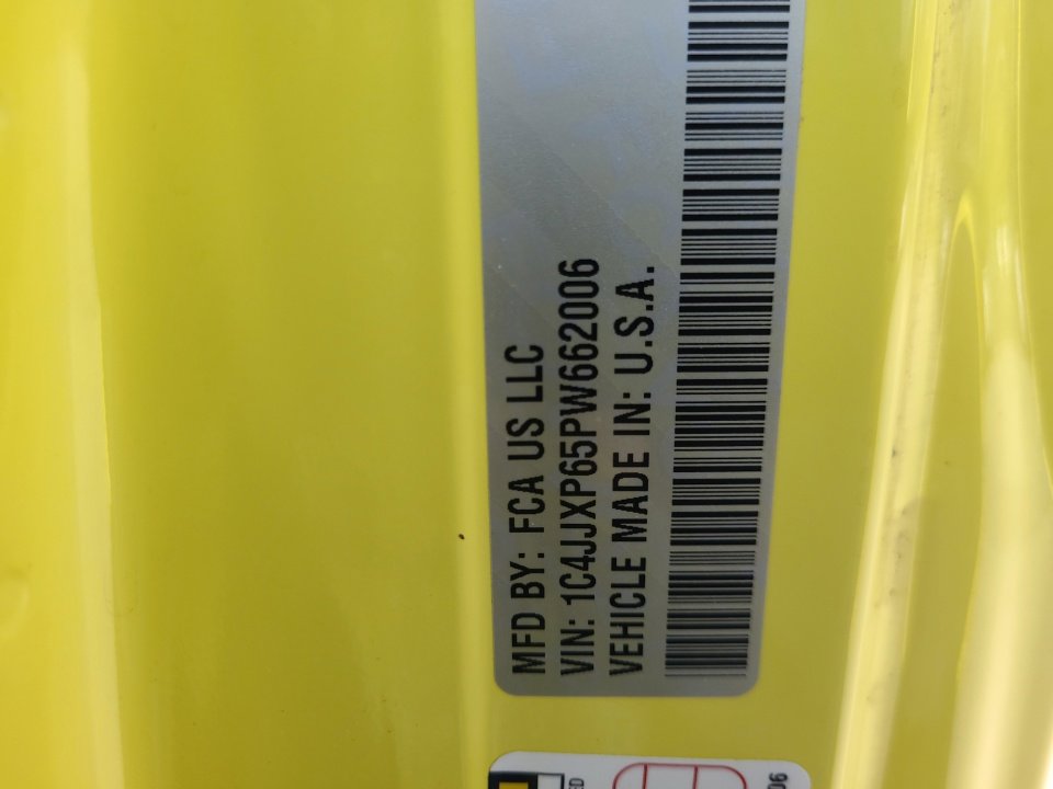 Used 2023 Jeep Wrangler Sahara w/ Cold Weather Group image 39