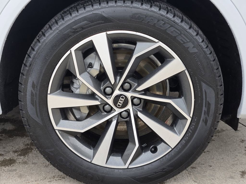Certified 2024 Audi Q5 2.0T Premium w/ Convenience Package AWD/4WD image 16