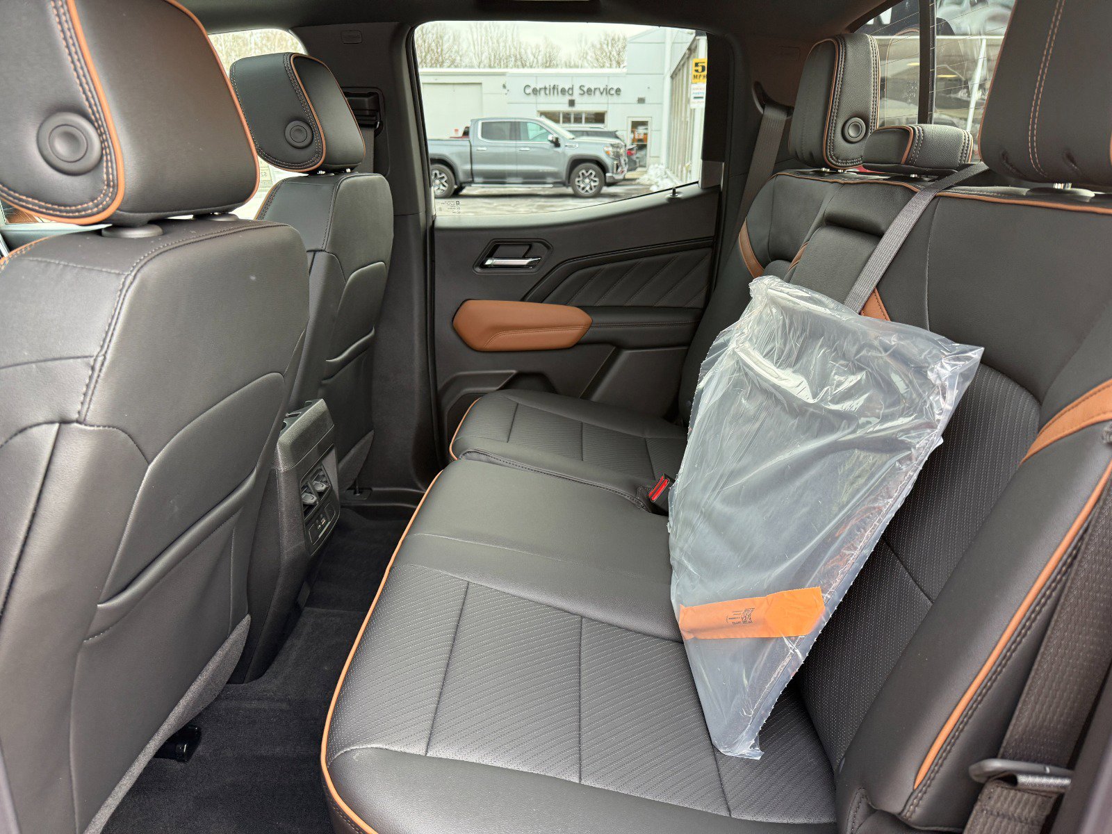 New 2026 GMC Canyon AT4 w/ Technology Plus Package image 16