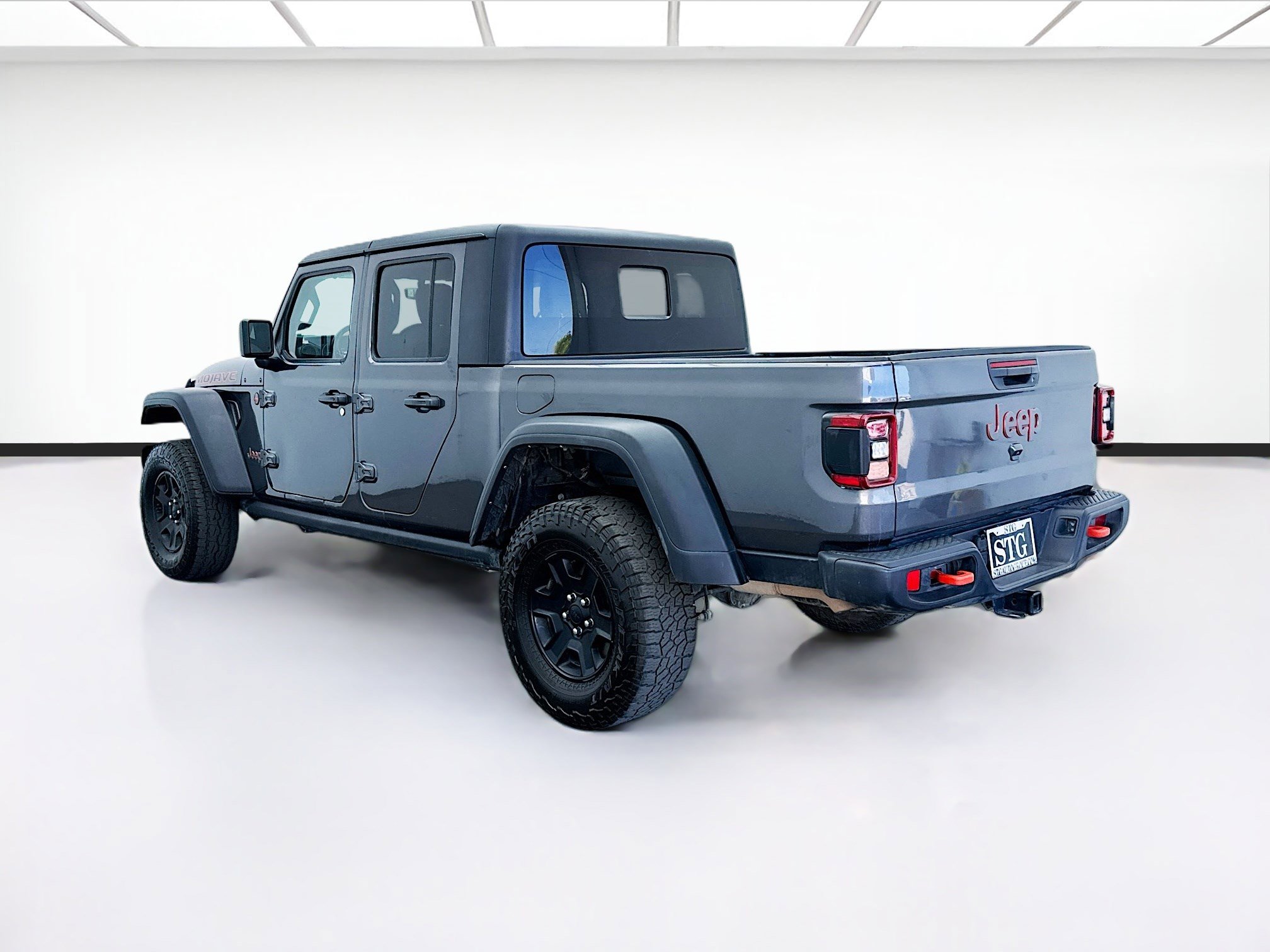 Used 2023 Jeep Gladiator Mojave w/ LED Lighting Group AWD/4WD image 6