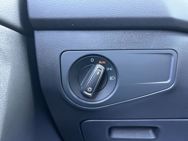Certified 2023 Volkswagen Tiguan SE R-Line image 27