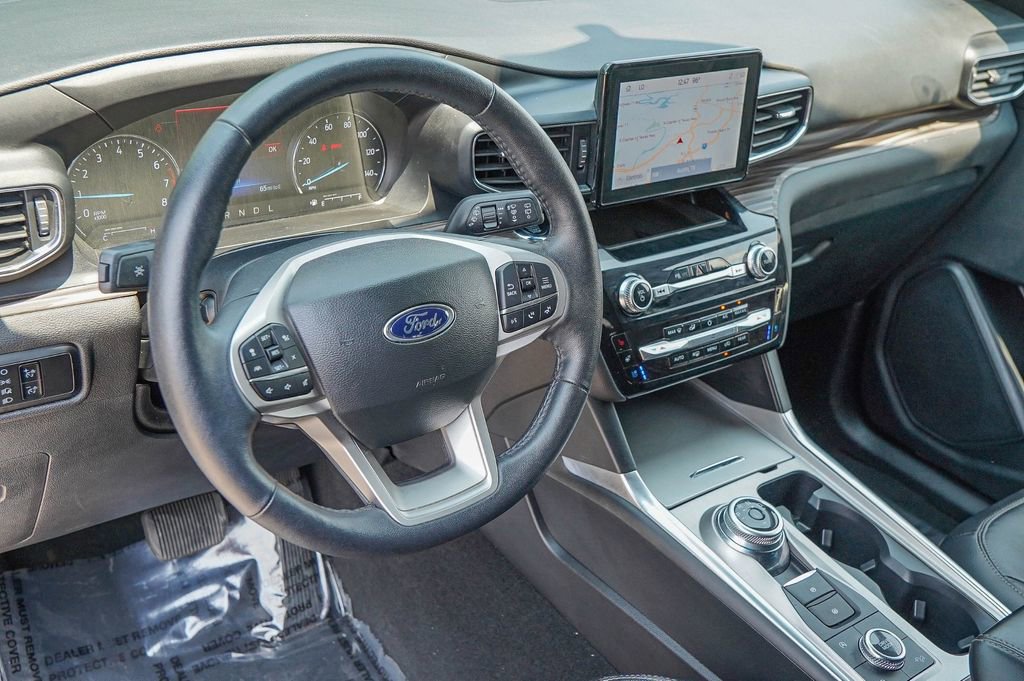 Used 2023 Ford Explorer Limited image 13