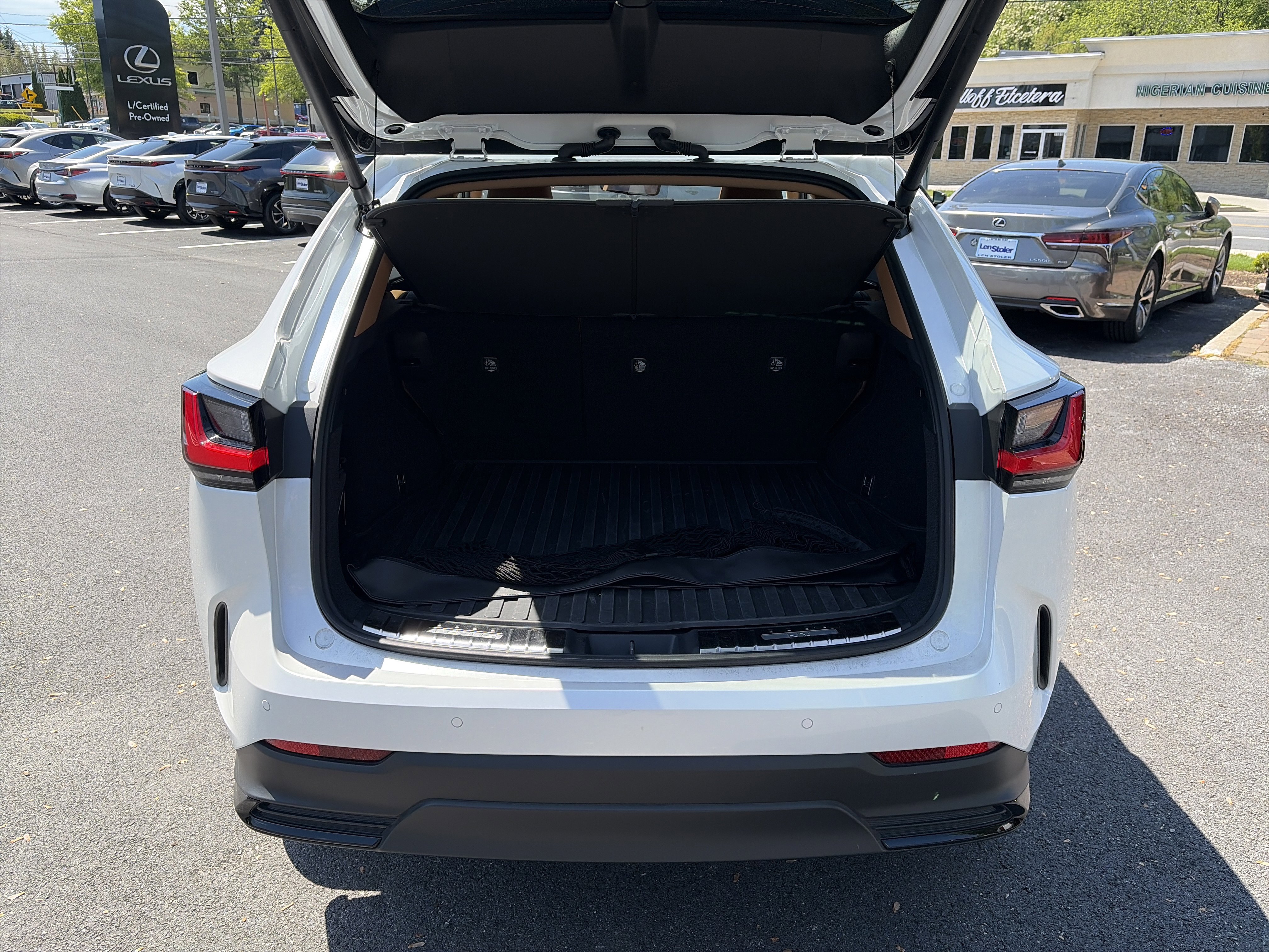 Used 2024 Lexus NX 350h AWD image 13