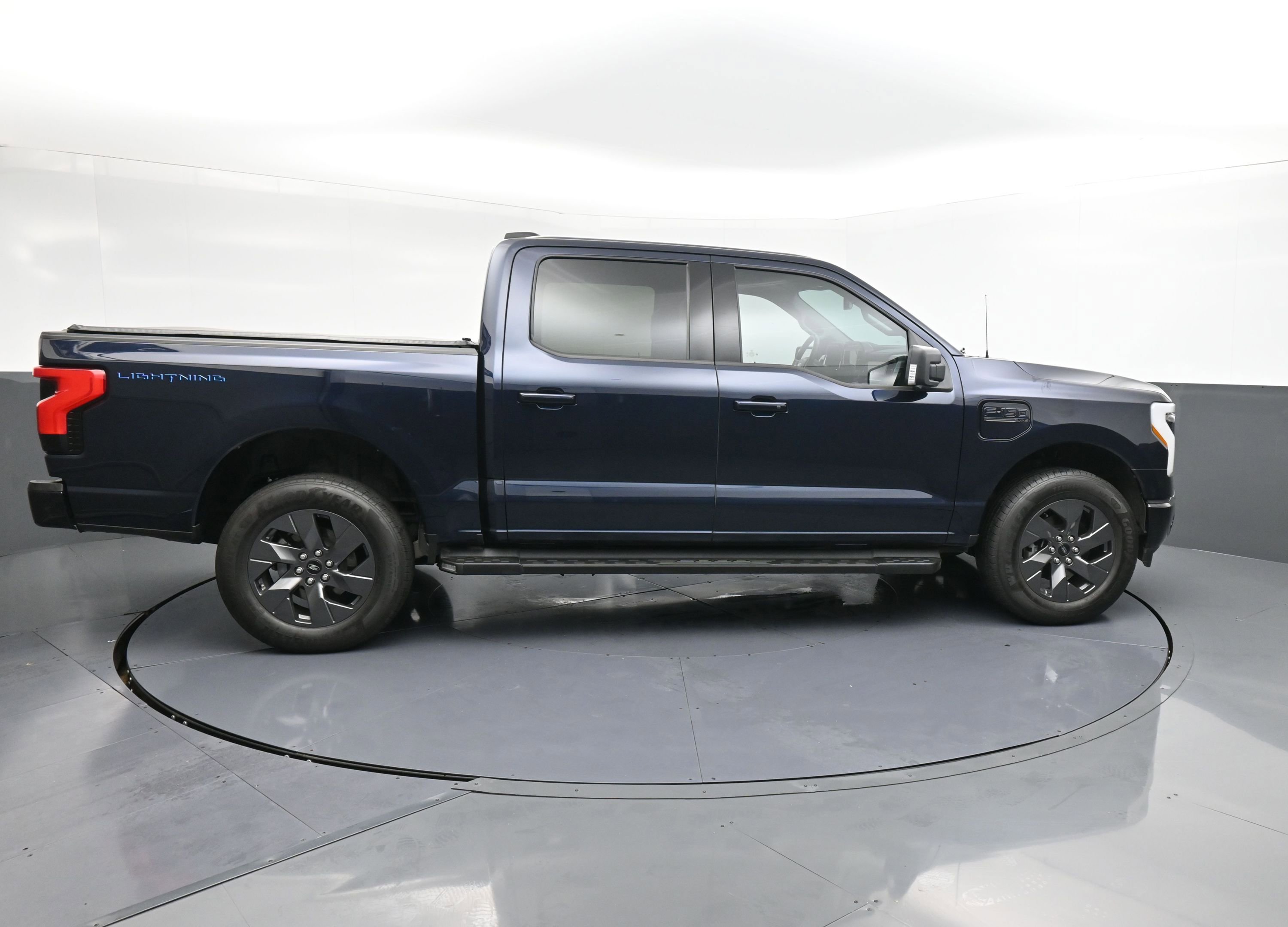 Used 2023 Ford F150 Lightning XLT w/ Equipment Group 312A High image 9