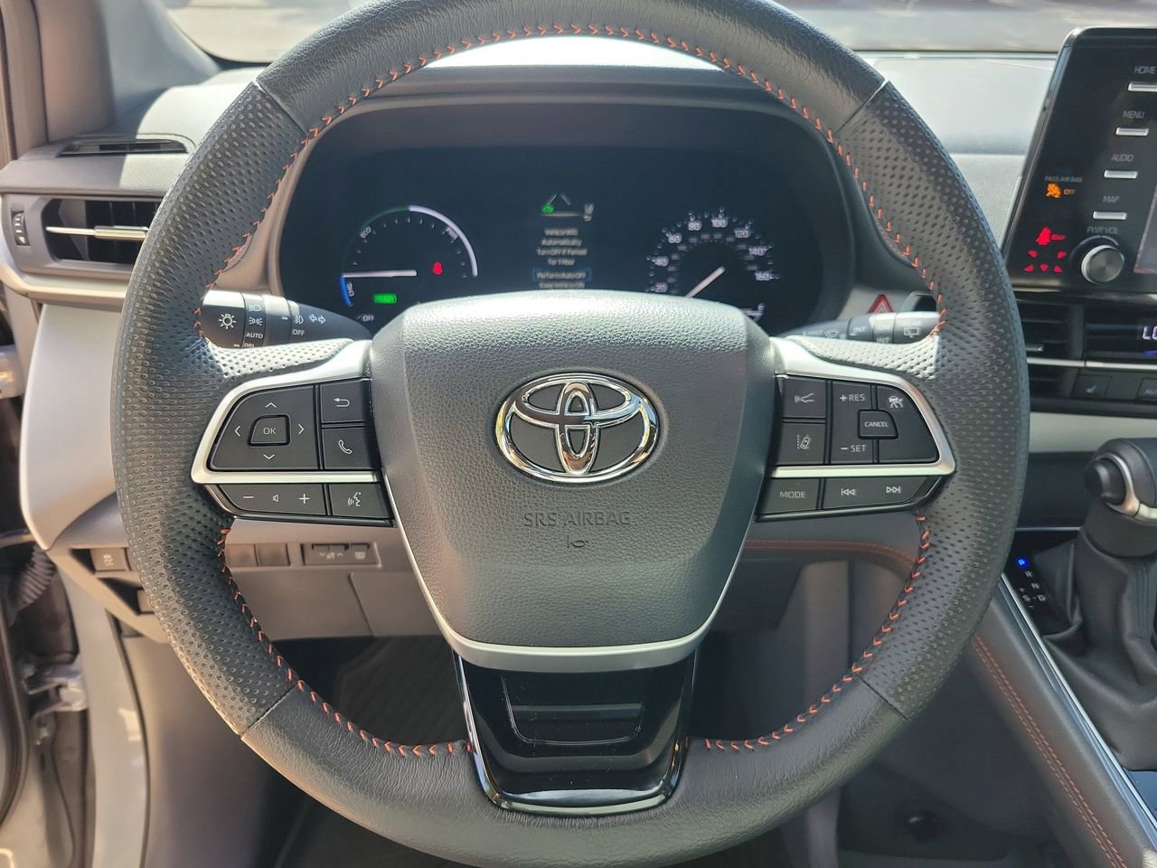 Used 2023 Toyota Sienna XSE FWD image 20