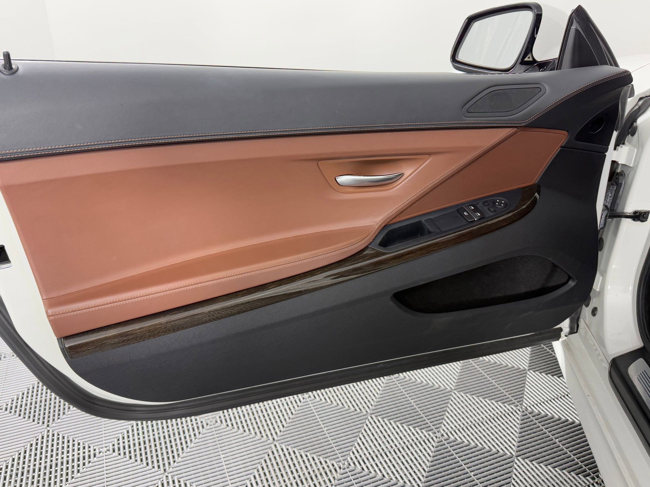 Used 2014 BMW 650i Coupe image 14