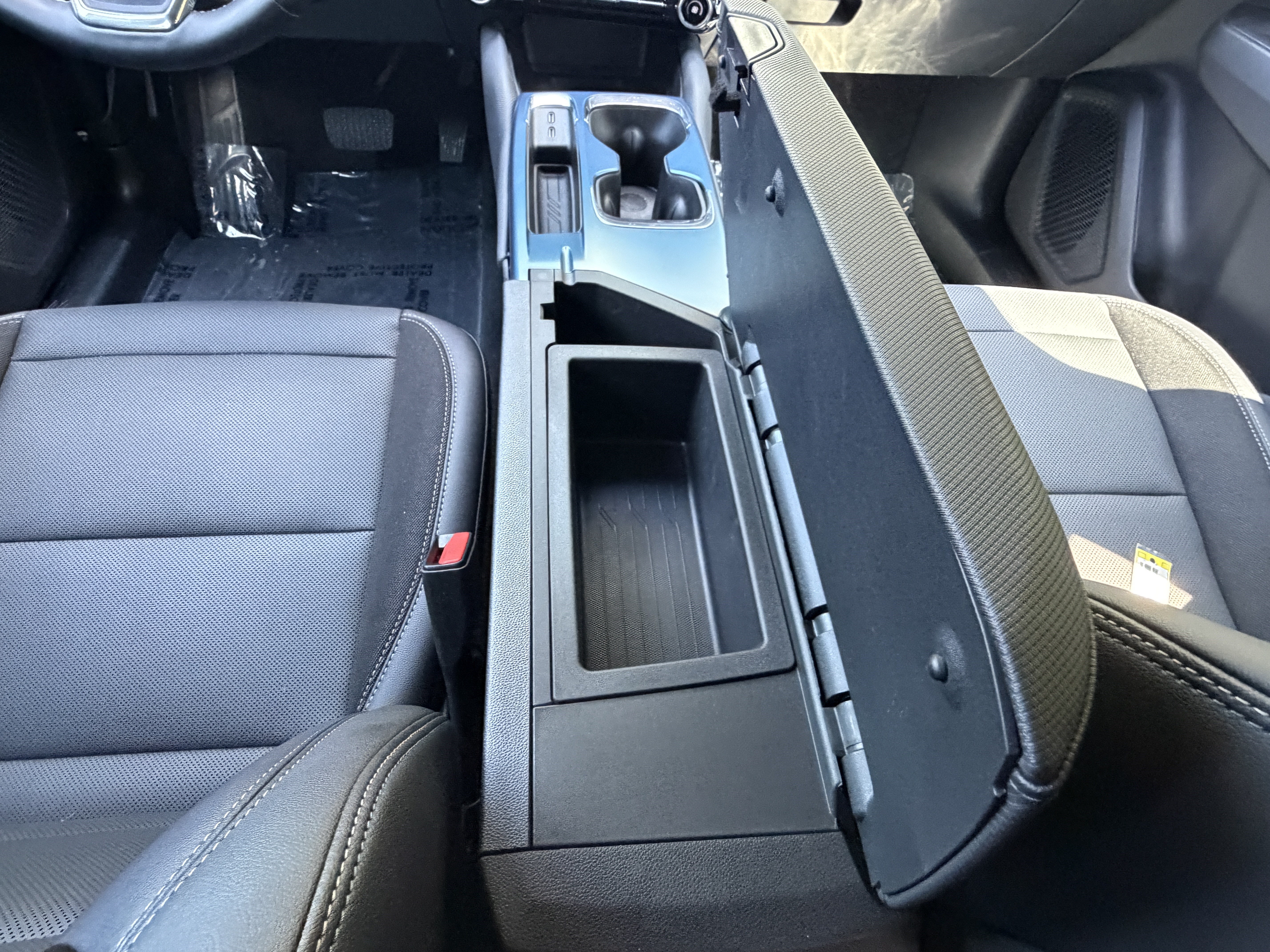 Used 2024 Chevrolet Equinox EV LT FWD image 23