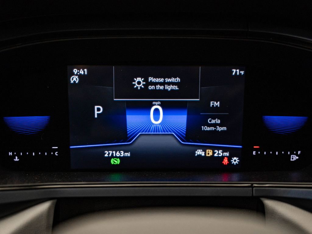 Used 2023 Volkswagen Taos SE w/ Panoramic Sunroof Package FWD image 31