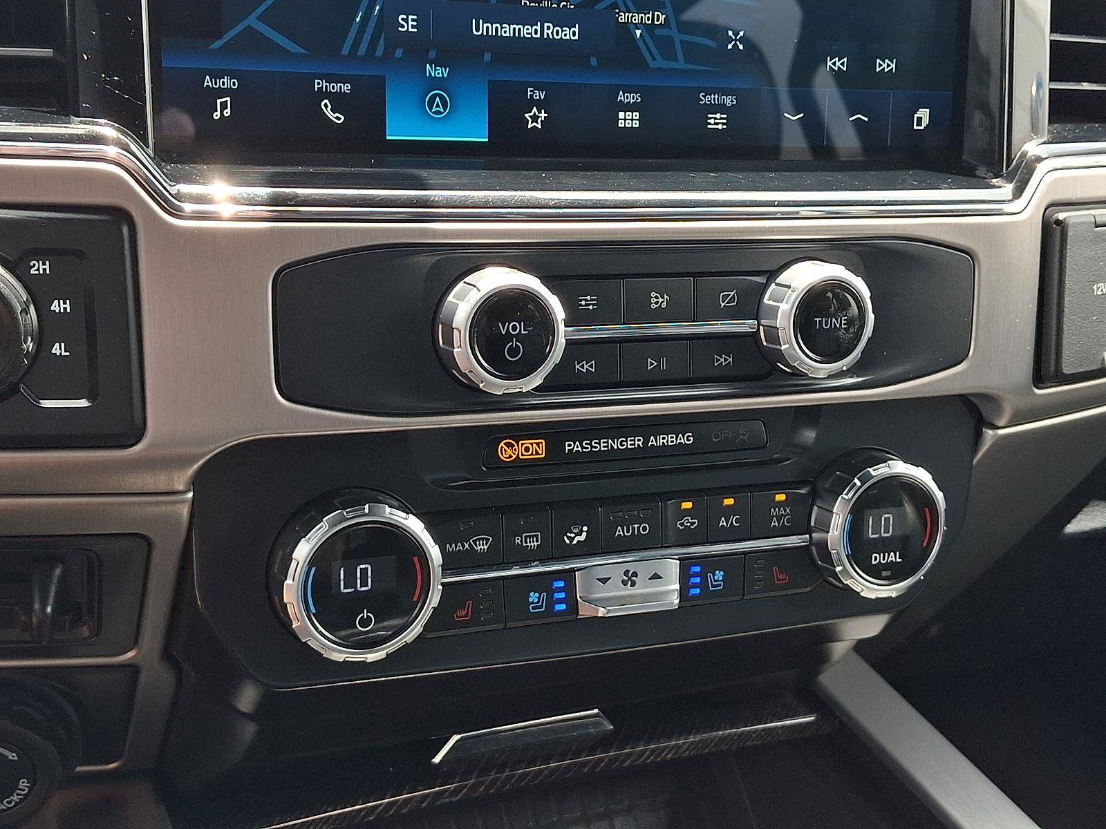 Used 2022 Ford F350 Platinum AWD/4WD image 16