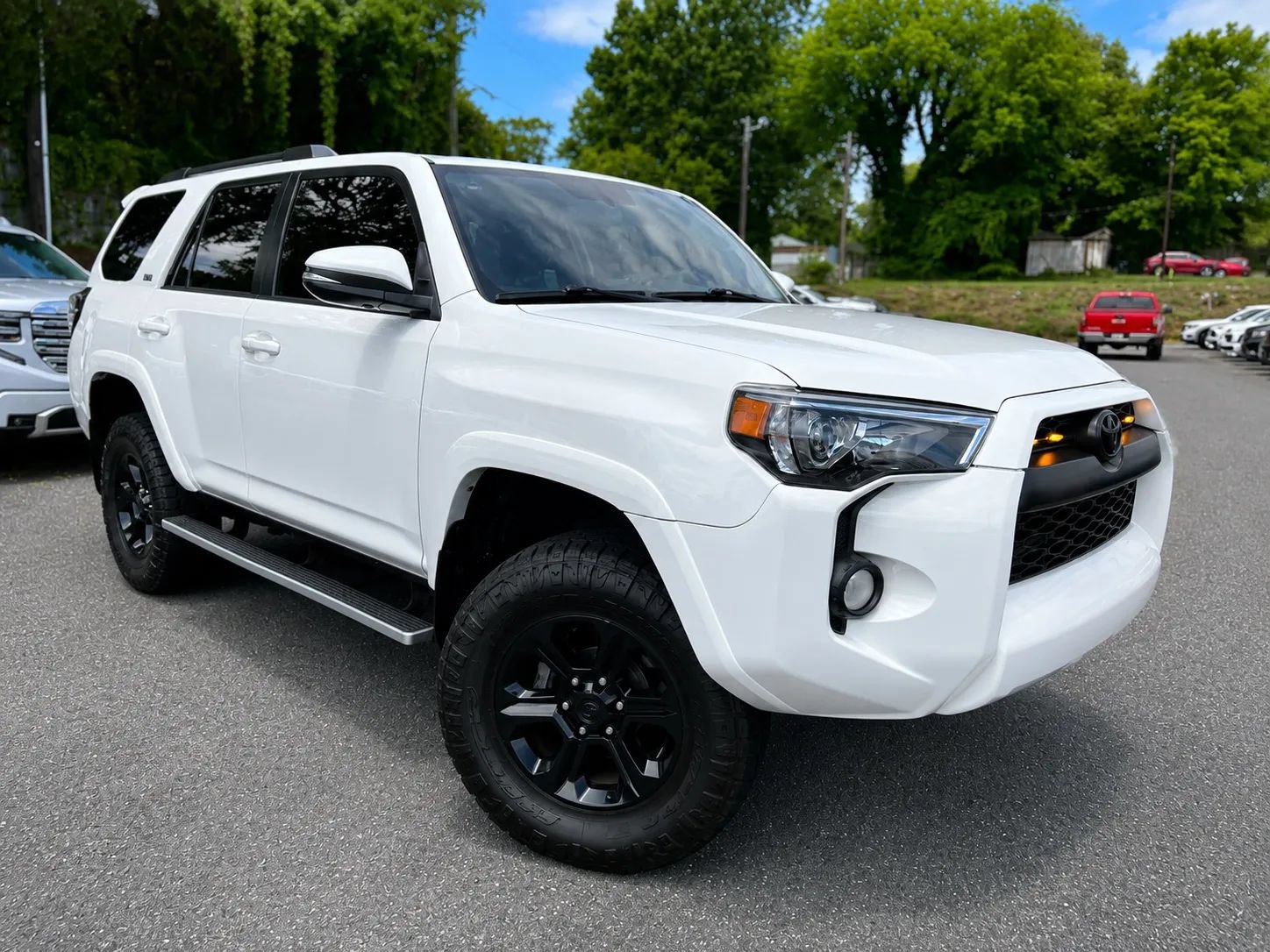 Used 2017 Toyota 4Runner SR5 Premium AWD/4WD image 1