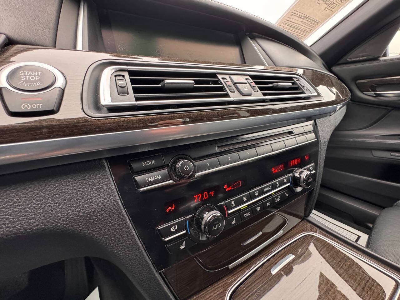 Used 2014 BMW 750Li xDrive AWD/4WD image 22