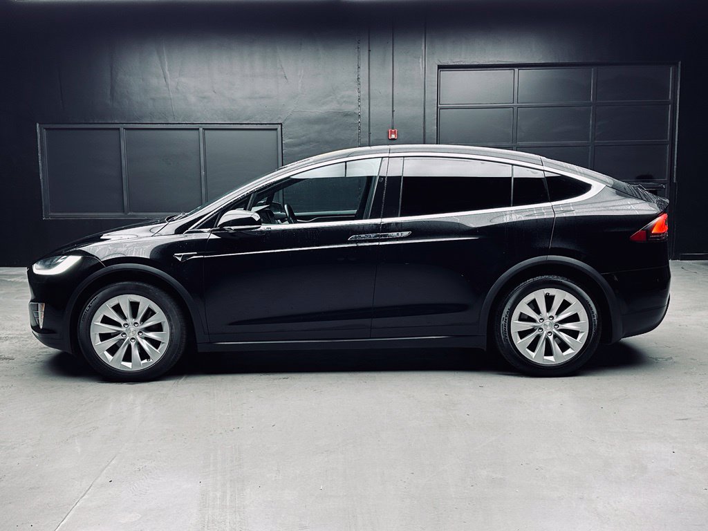 Used 2019 Tesla Model X 75D AWD/4WD image 4