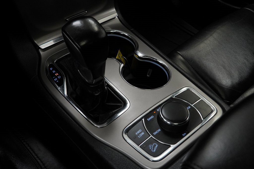 Certified 2022 Jeep Grand Cherokee Limited w/ Tech Group image 34