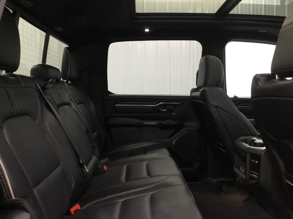 Used 2022 RAM 1500 Limited w/ Body Color Bumper Group AWD/4WD image 18