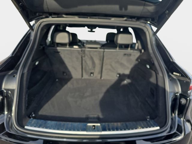 Used 2023 Porsche Cayenne Platinum Edition image 14