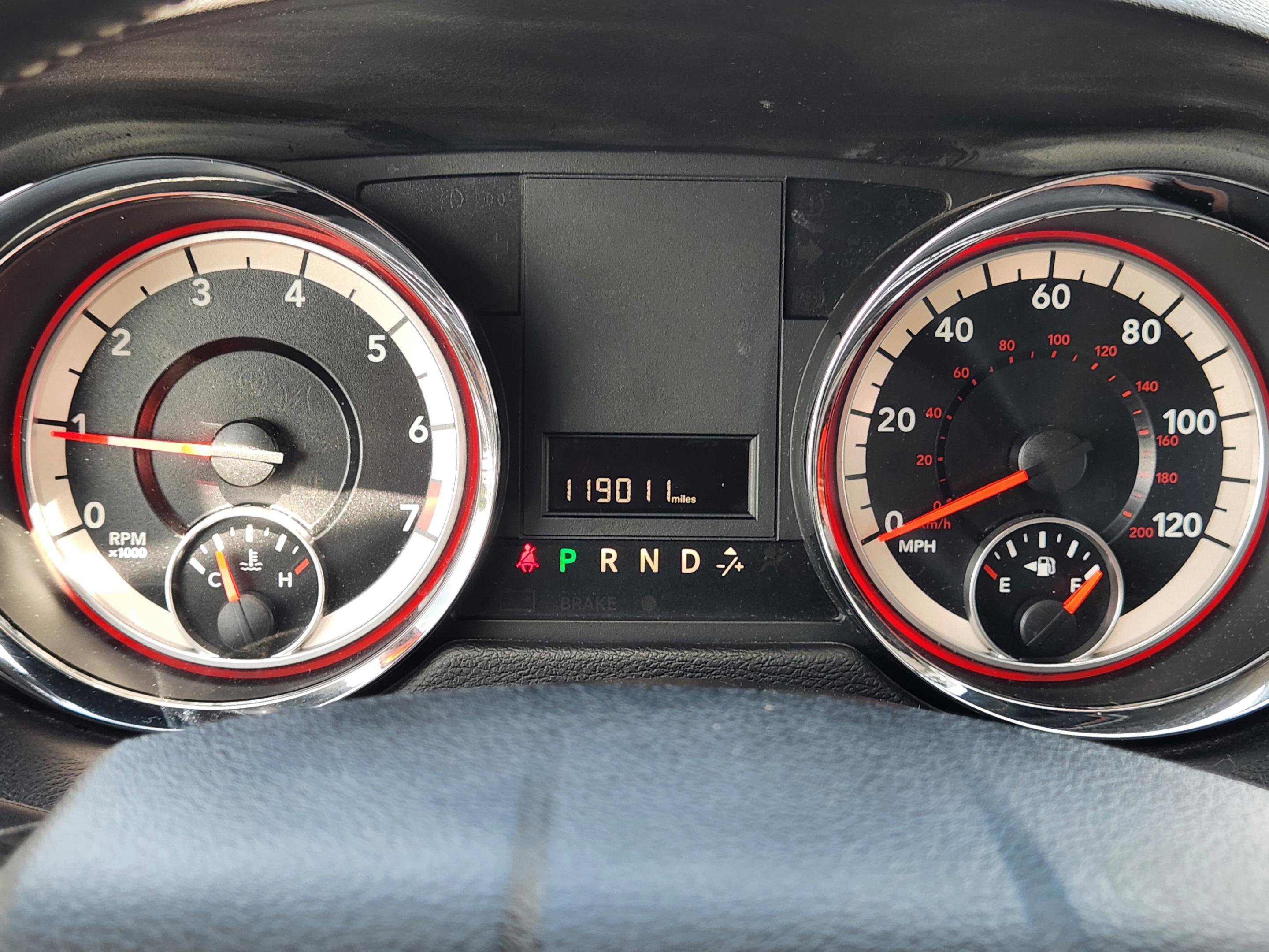 Used 2017 Dodge Grand Caravan SXT image 18