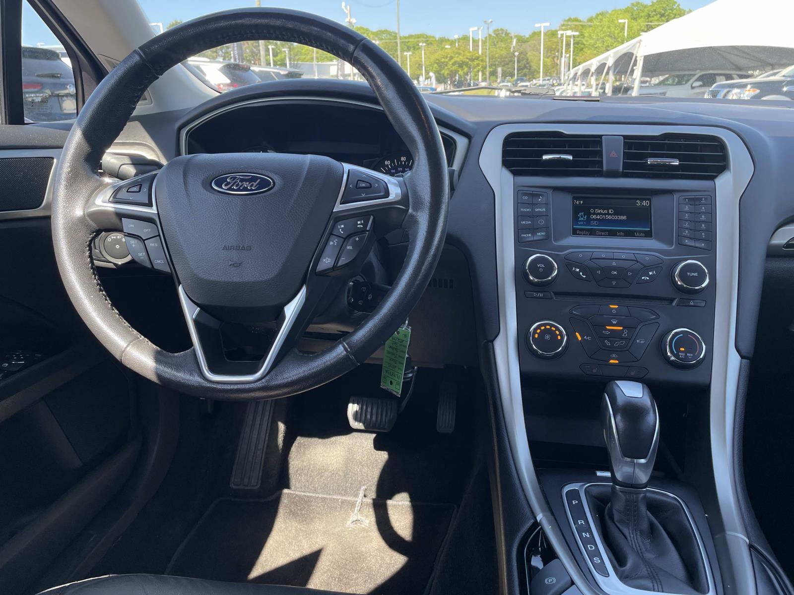 Used 2015 Ford Fusion SE w/ Equipment Group 202A AWD/4WD image 13