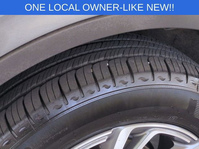 Used 2025 Lincoln Corsair AWD image 11