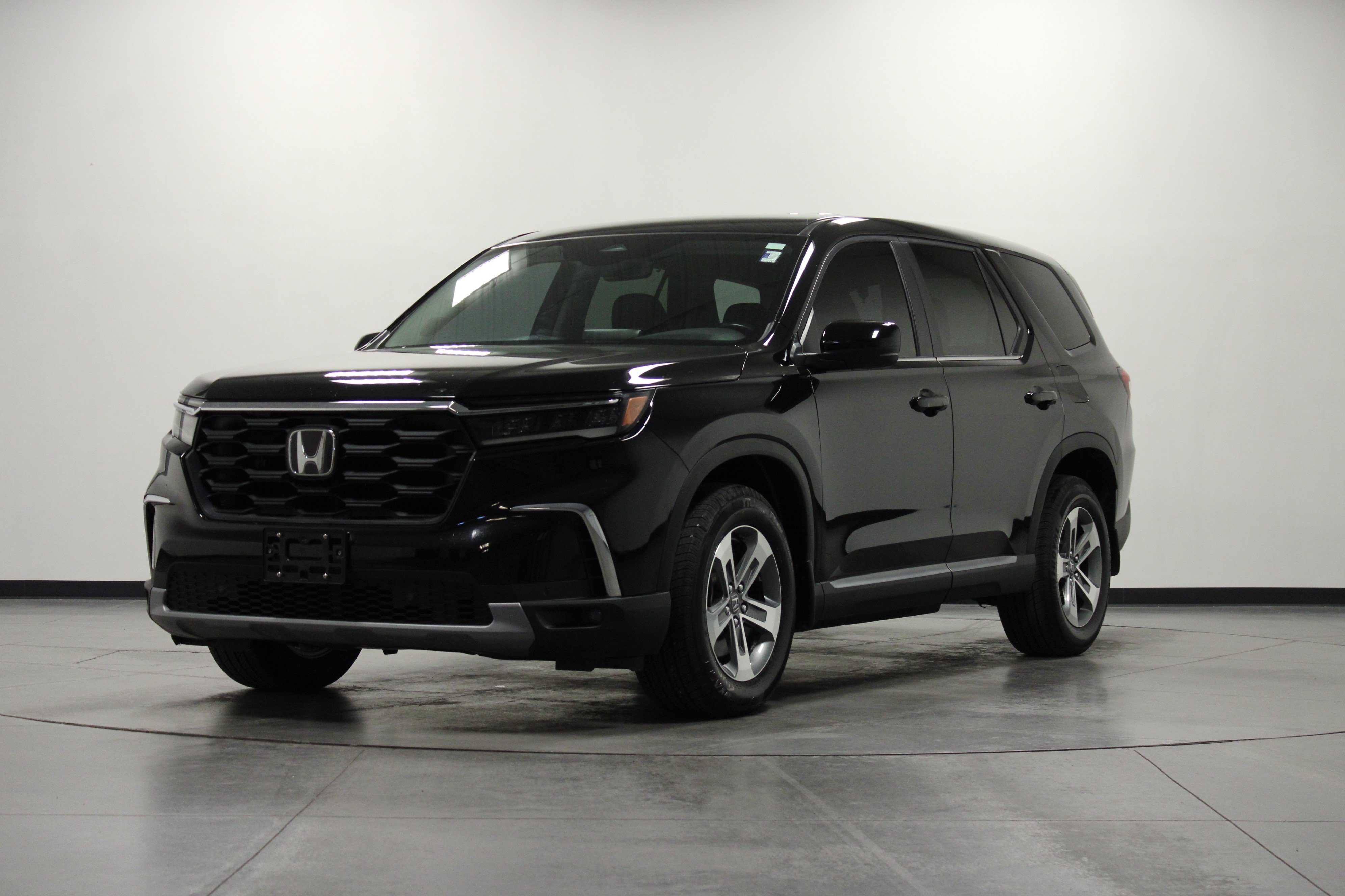 Used 2023 Honda Pilot EX-L image 8