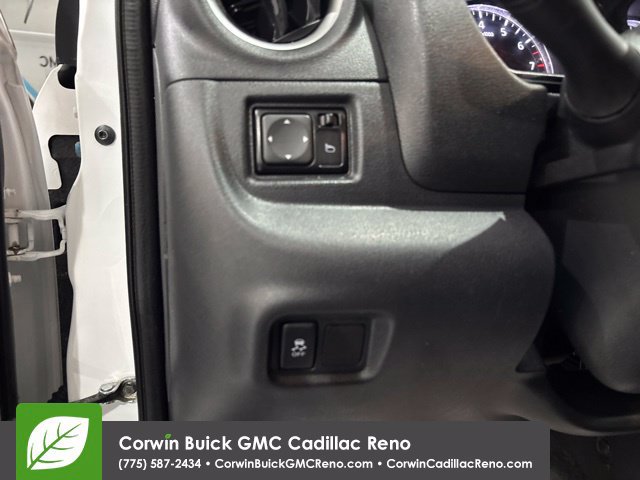 Used 2018 Nissan Versa SV FWD image 16