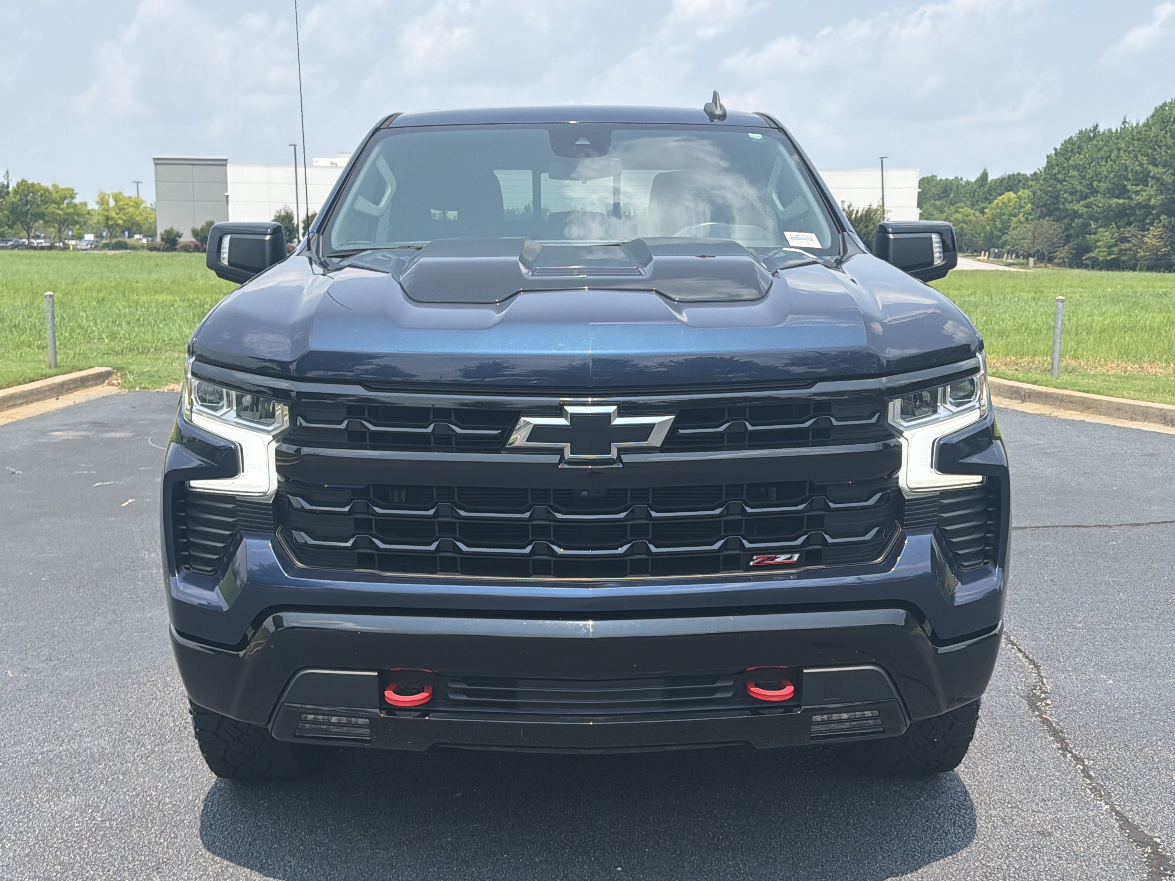 Used 2022 Chevrolet Silverado 1500 LT Trail Boss w/ Convenience Package II AWD/4WD image 3