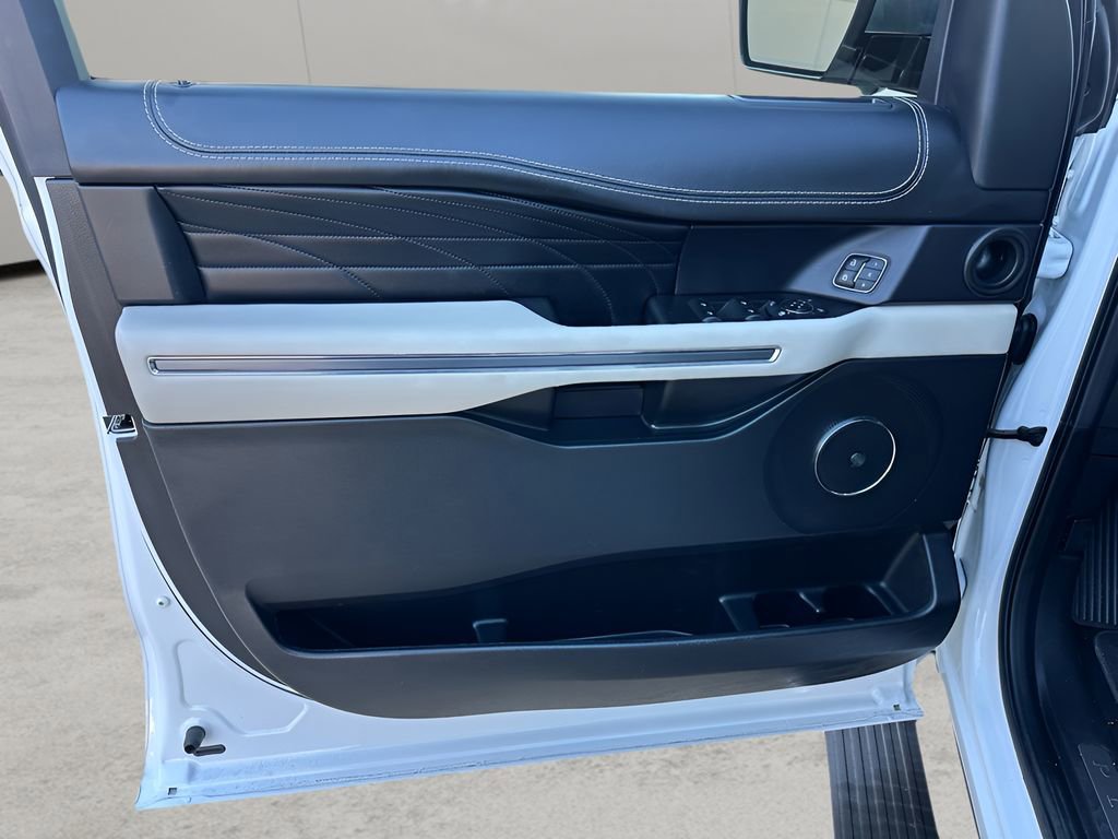 Used 2021 Ford Expedition Max Platinum image 10