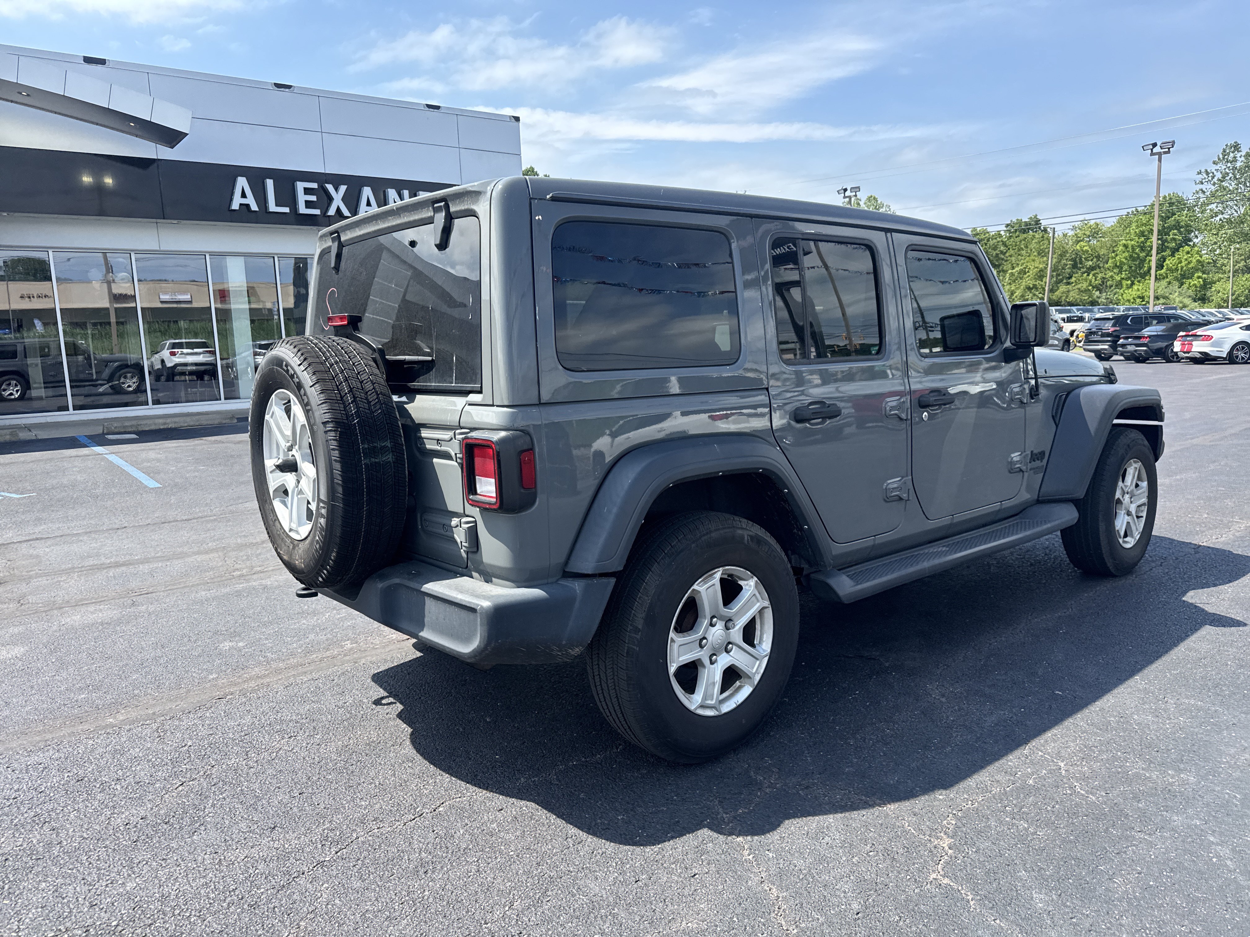 Used 2021 Jeep Wrangler Unlimited Sport w/ Sun And Sound Package AWD/4WD image 3