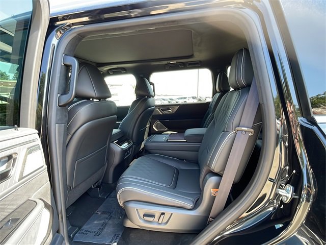 New 2026 INFINITI QX80 Autograph w/ Premium Cargo Package image 19