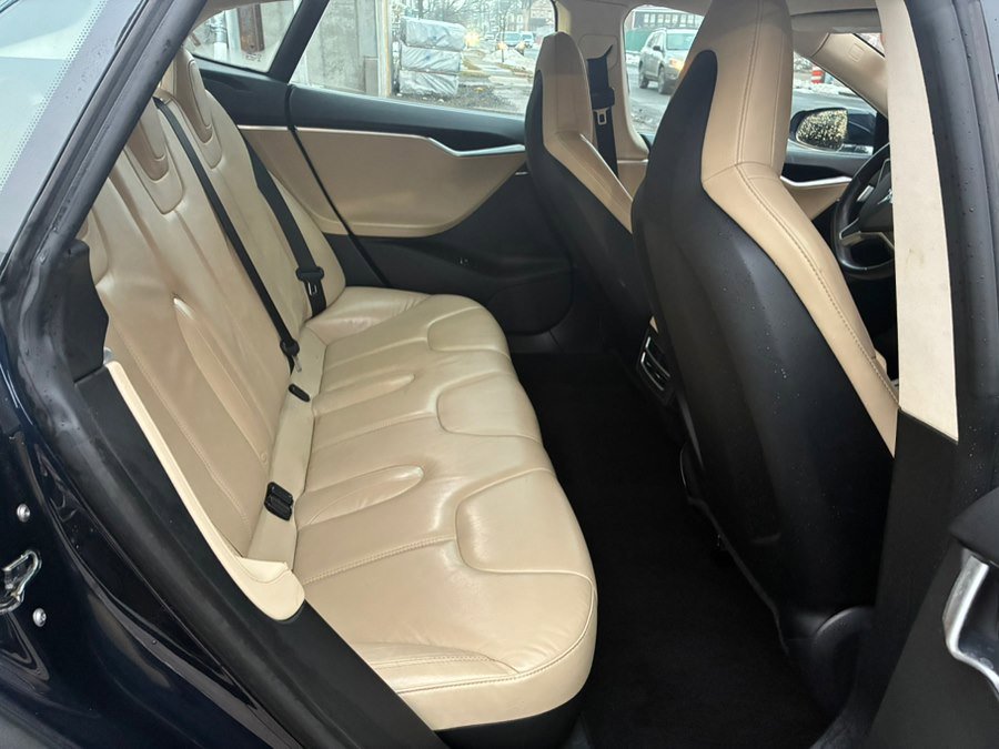 Used 2014 Tesla Model S 60 image 17