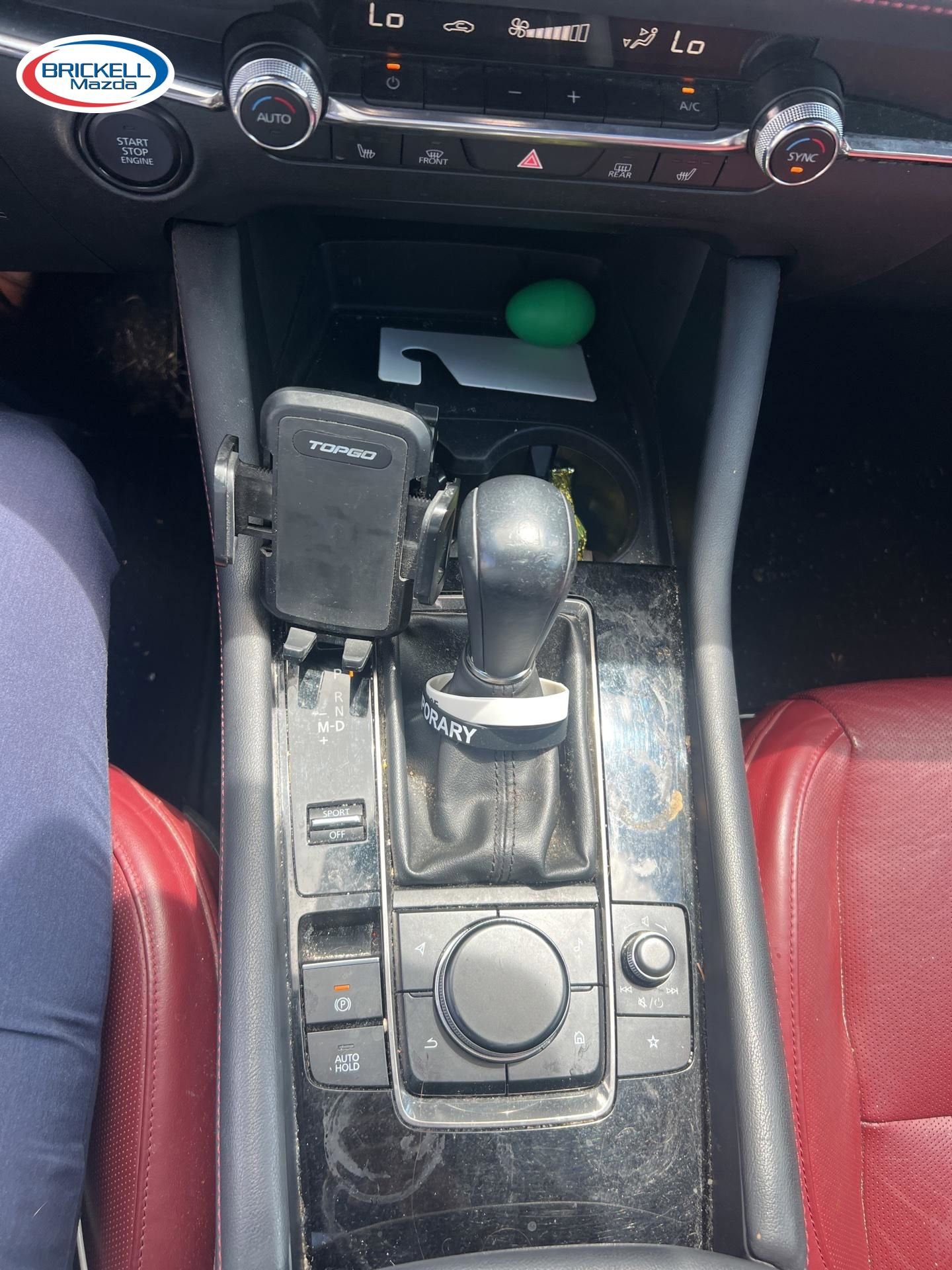 Used 2023 MAZDA MAZDA3 s FWD image 3