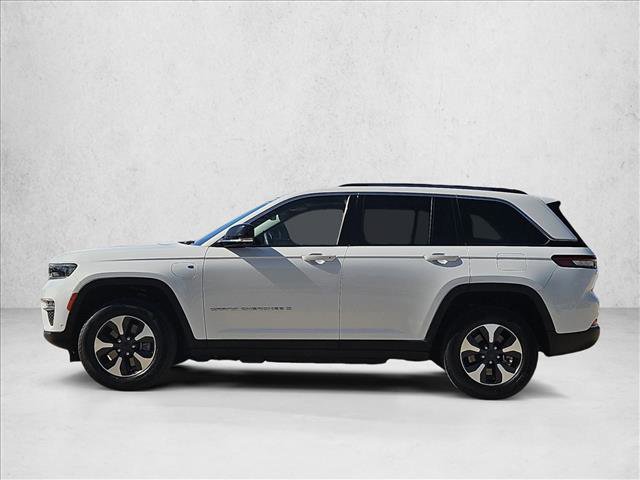 Used 2022 Jeep Grand Cherokee Limited 4xe w/ Luxury Tech Group II AWD/4WD image 6