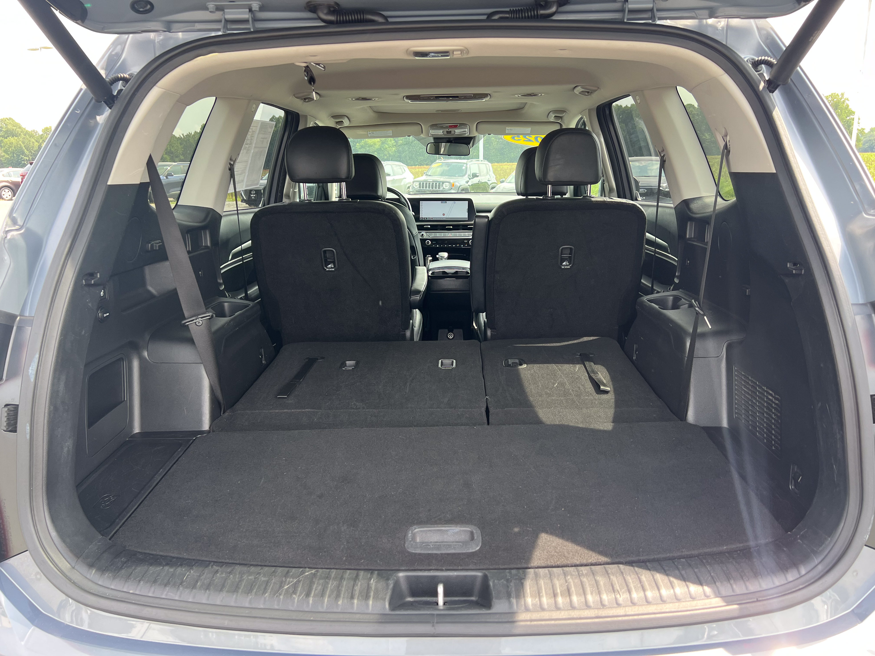Used 2025 Kia Telluride S FWD image 5