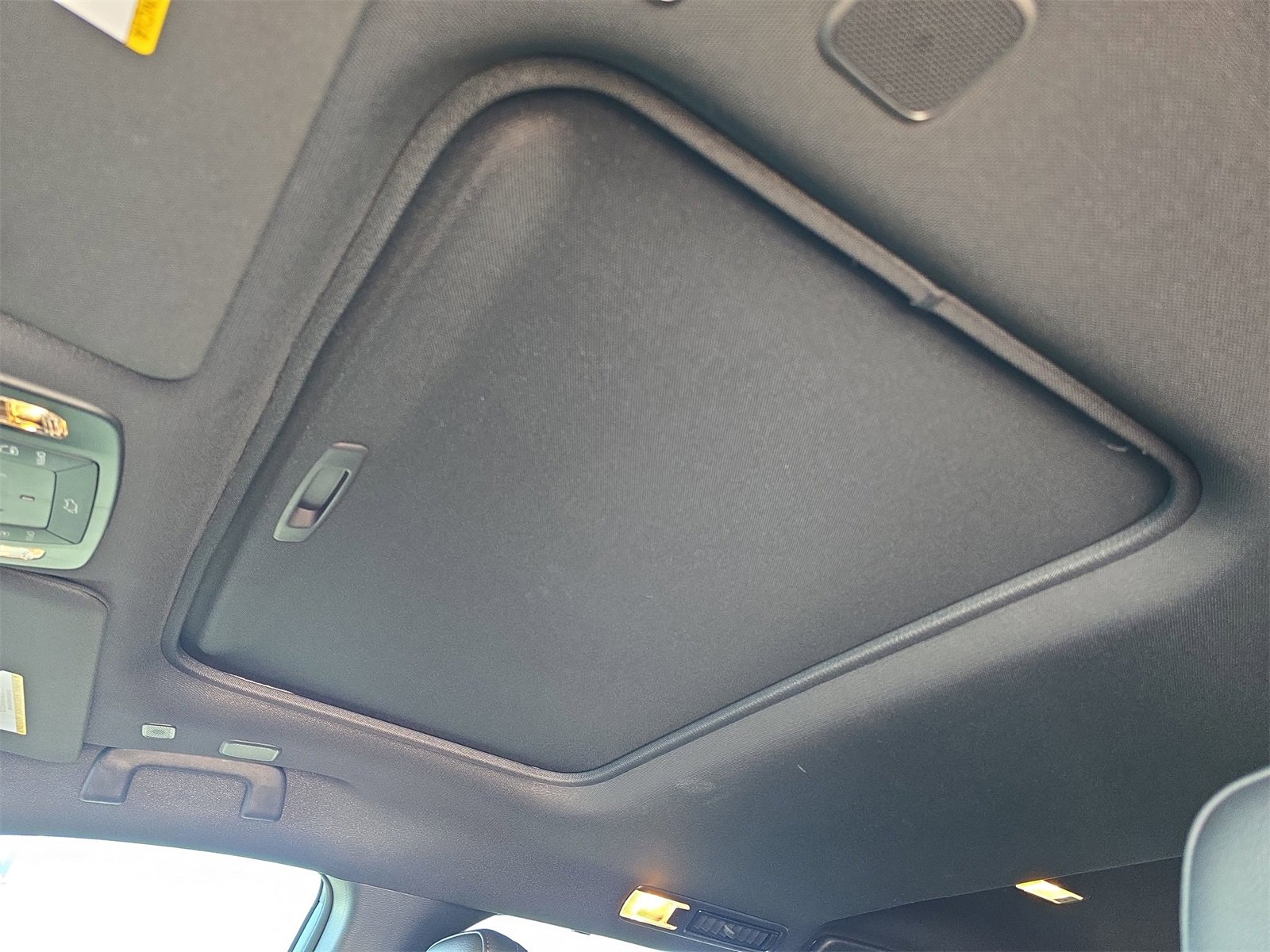 Used 2025 Toyota Sienna Platinum image 17