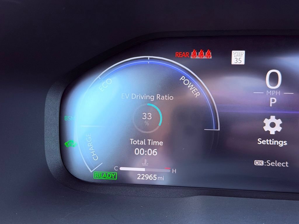 Used 2025 Toyota RAV4 Limited w/ Advanced Technology Package AWD/4WD image 25