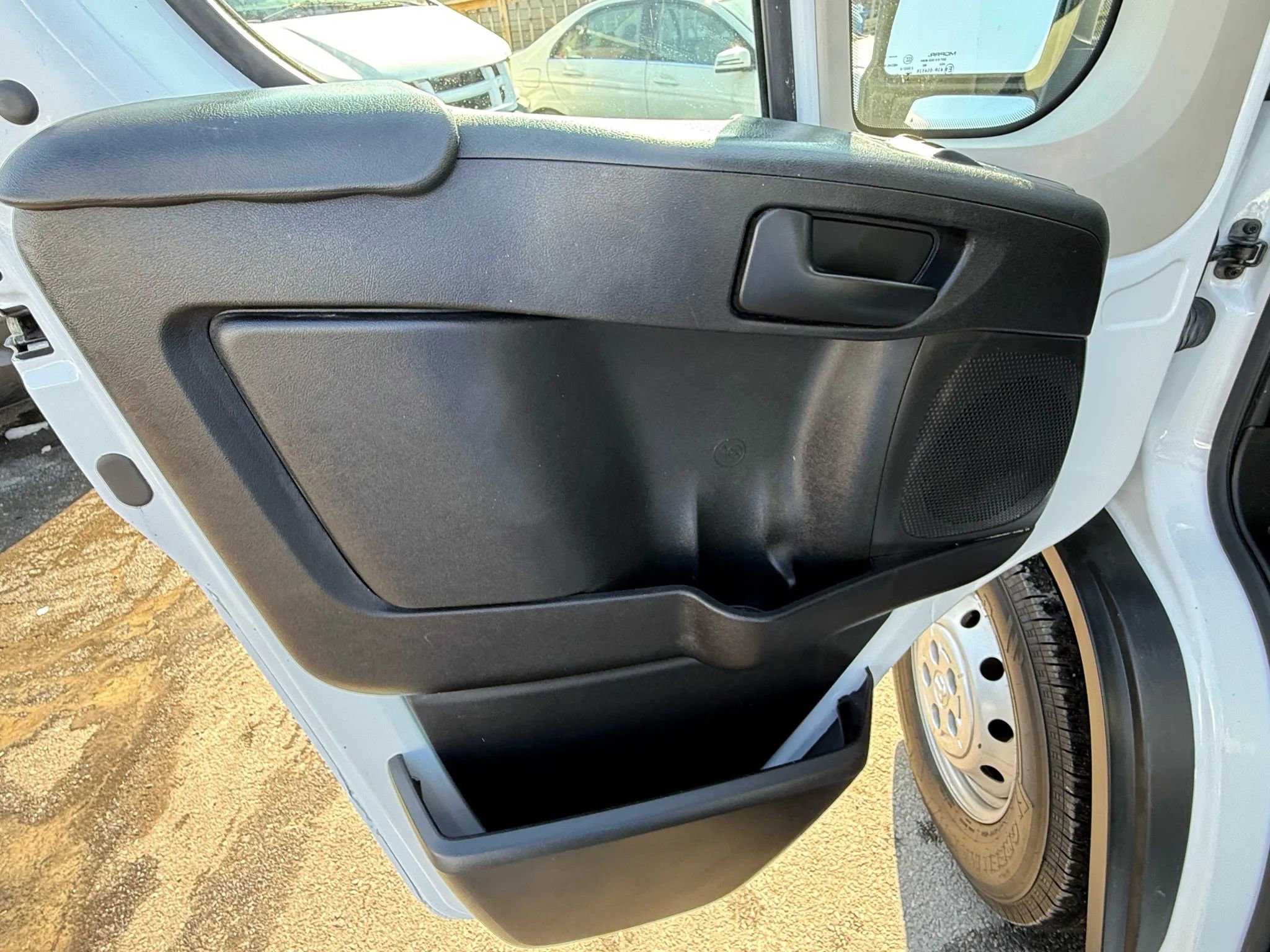 Used 2020 RAM ProMaster 2500 w/ Interior Convenience Group image 4