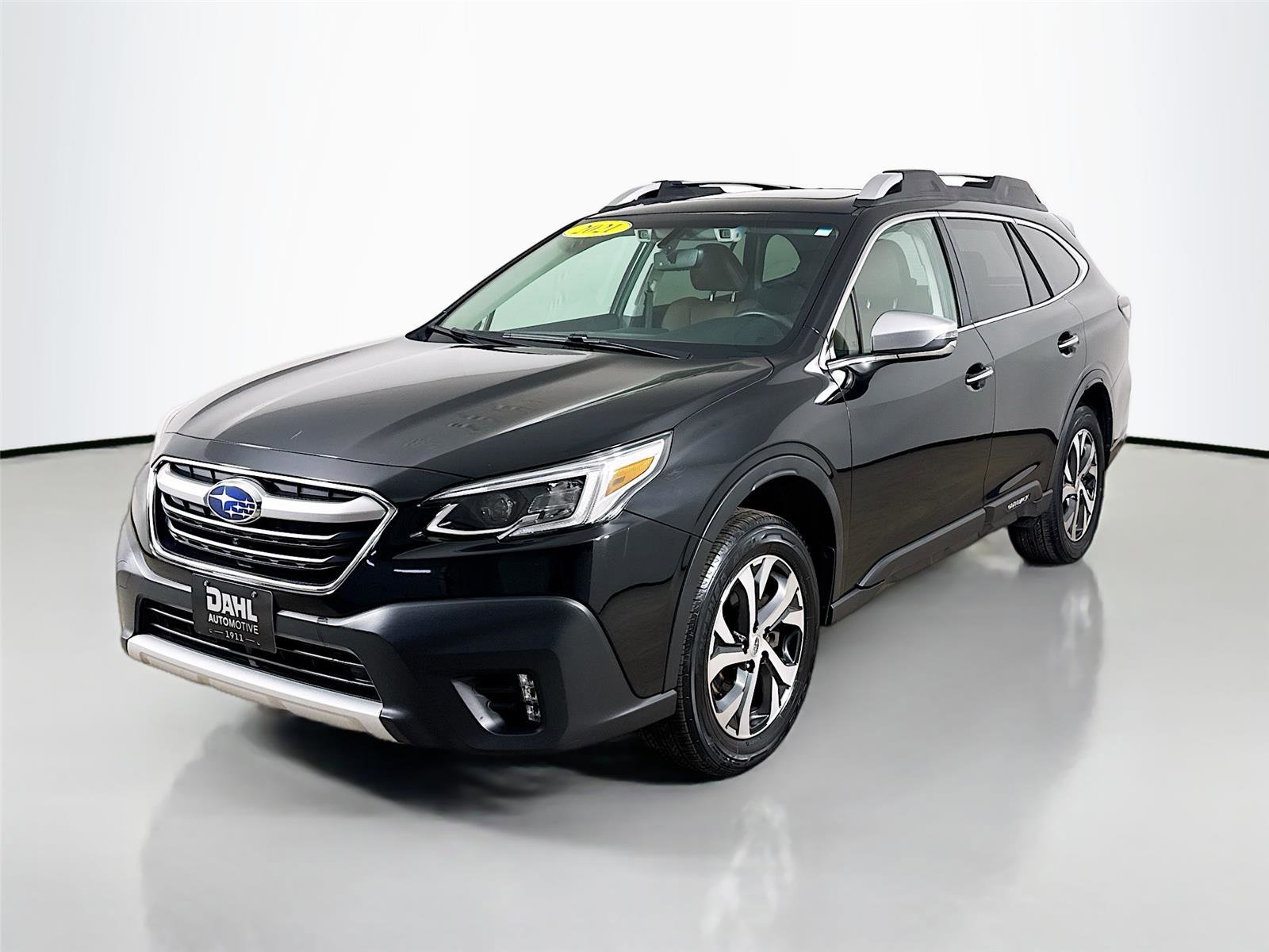 Used 2021 Subaru Outback Touring w/ Tech Package 3 image 4