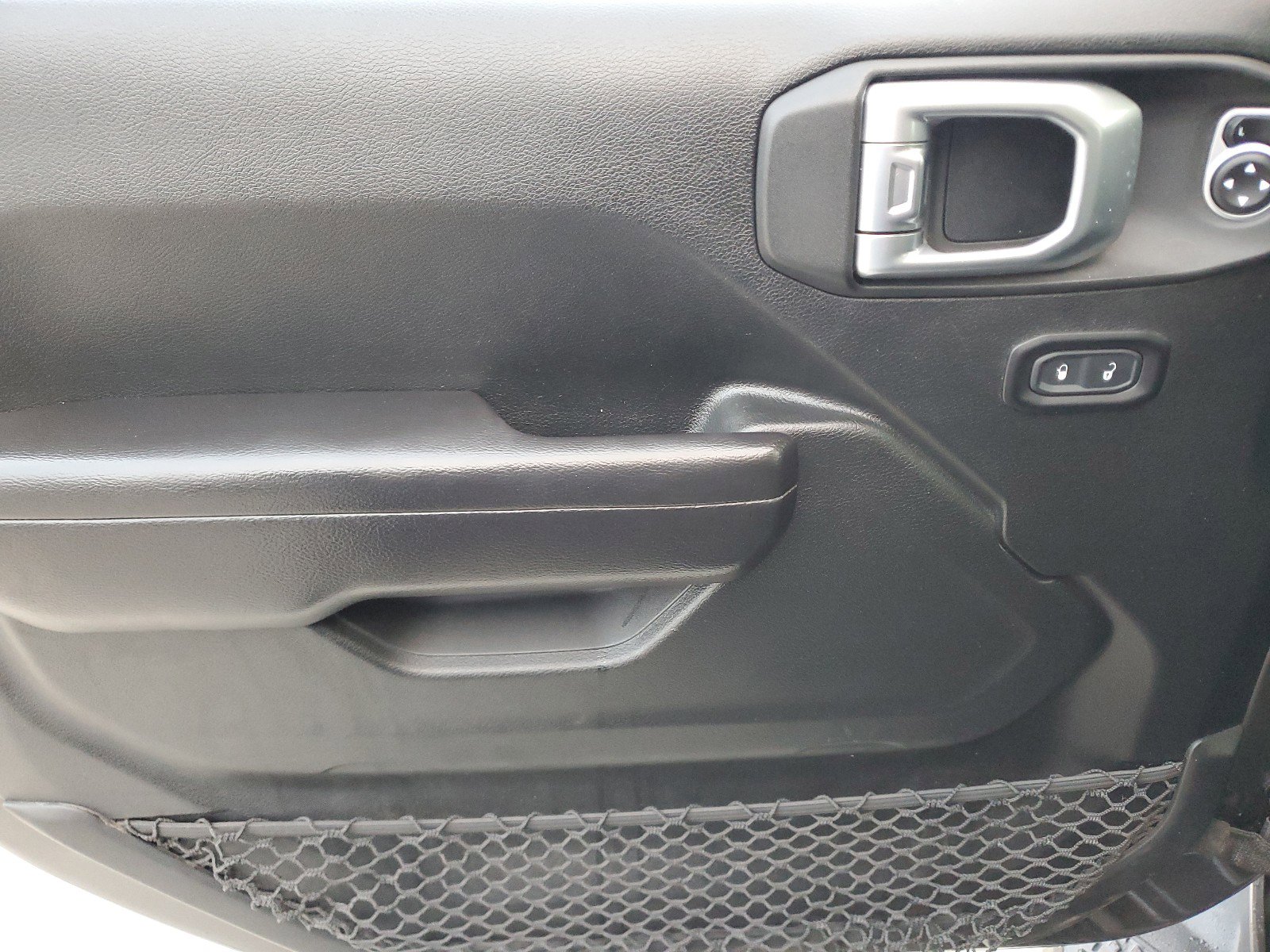 Certified 2020 Jeep Gladiator Sport w/ Quick Order Package 24S image 16