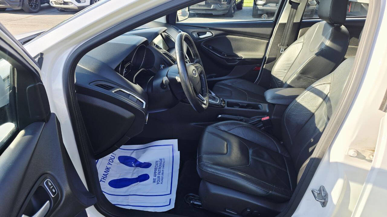 Used 2016 Ford Focus Titanium w/ Titanium Winter Package FWD image 11