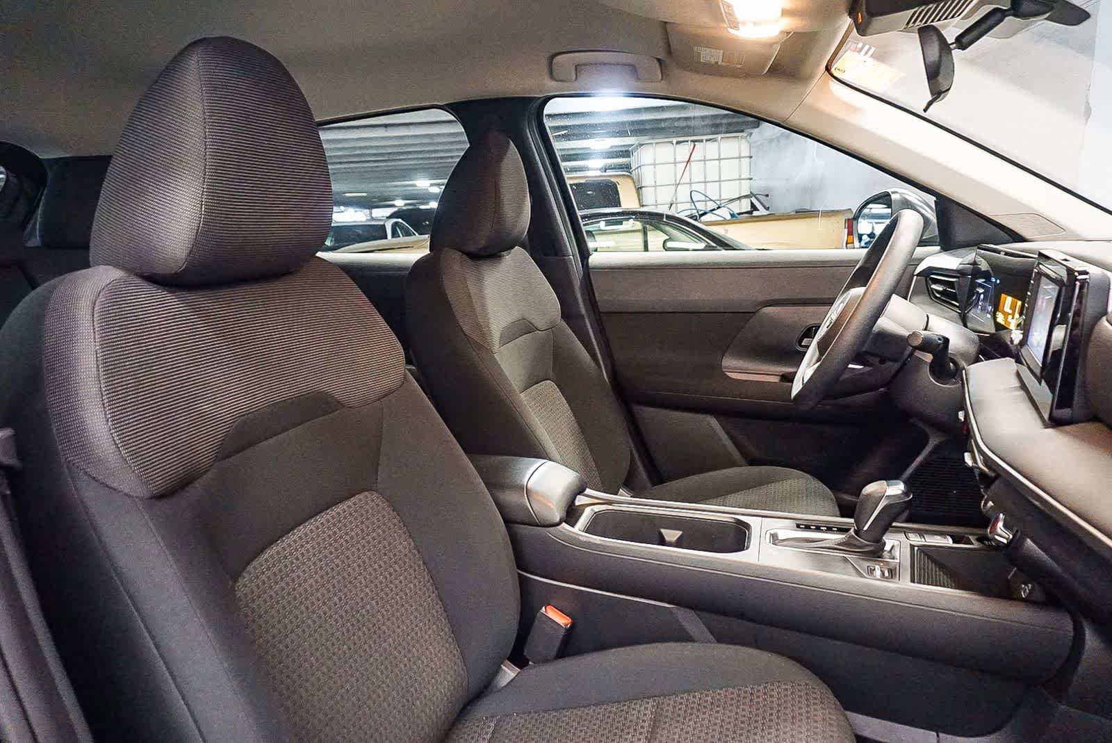 Used 2025 Nissan Kicks S FWD image 16