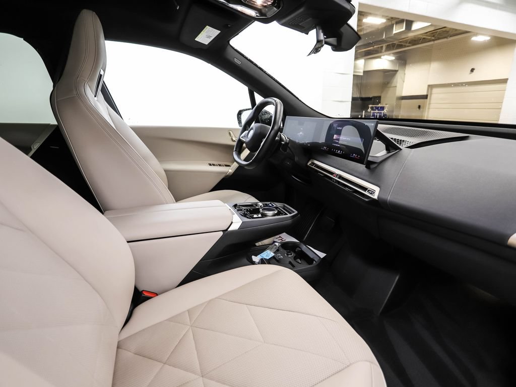 Certified 2024 BMW iX xDrive50 w/ Sport Package AWD/4WD image 30