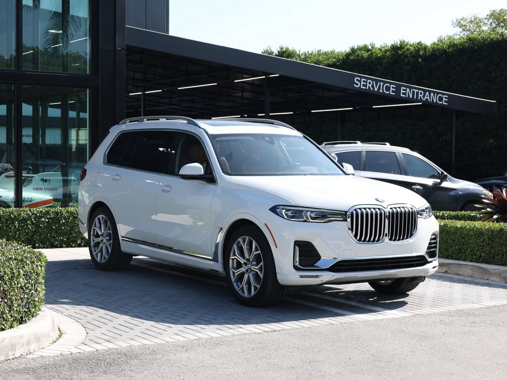 Used 2022 BMW X7 xDrive40i w/ Executive Package AWD/4WD image 2